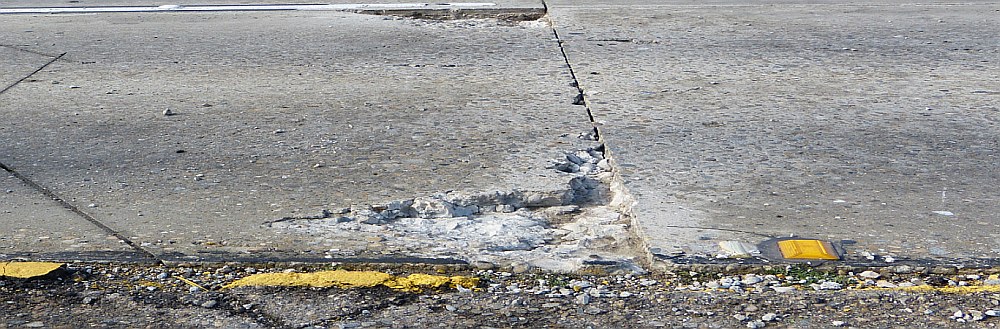 QUIK JOINT Asphalt Crack repair Tape 4